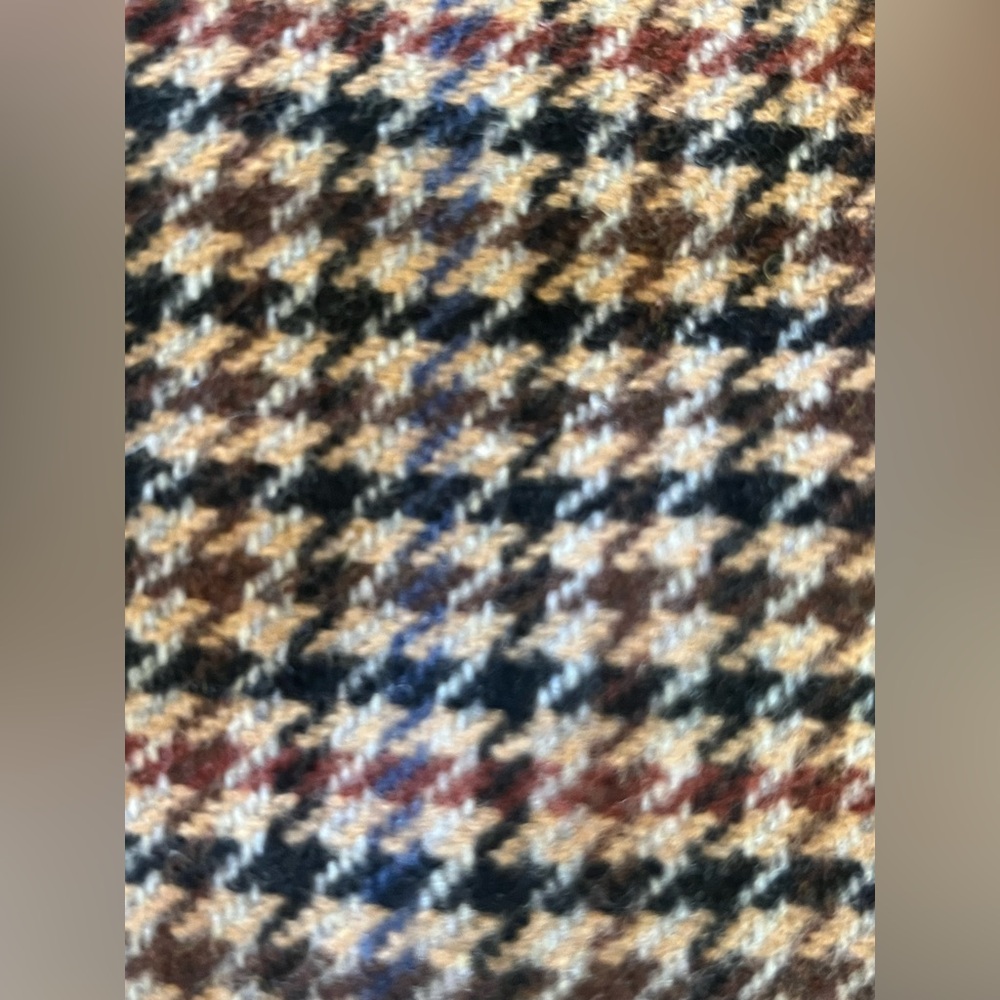 J Crew Wool-blend mini skirt in houndstooth - Picture 8 of 8